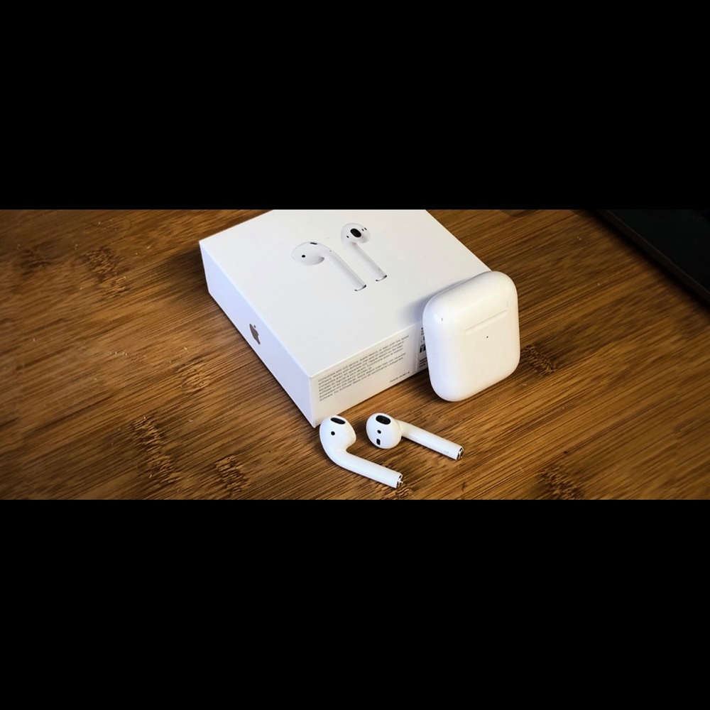 AirPods